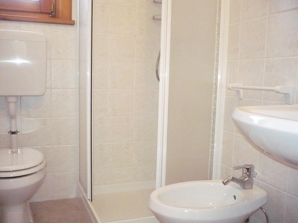 Casa Gembre Apartment Livigno Phòng bức ảnh